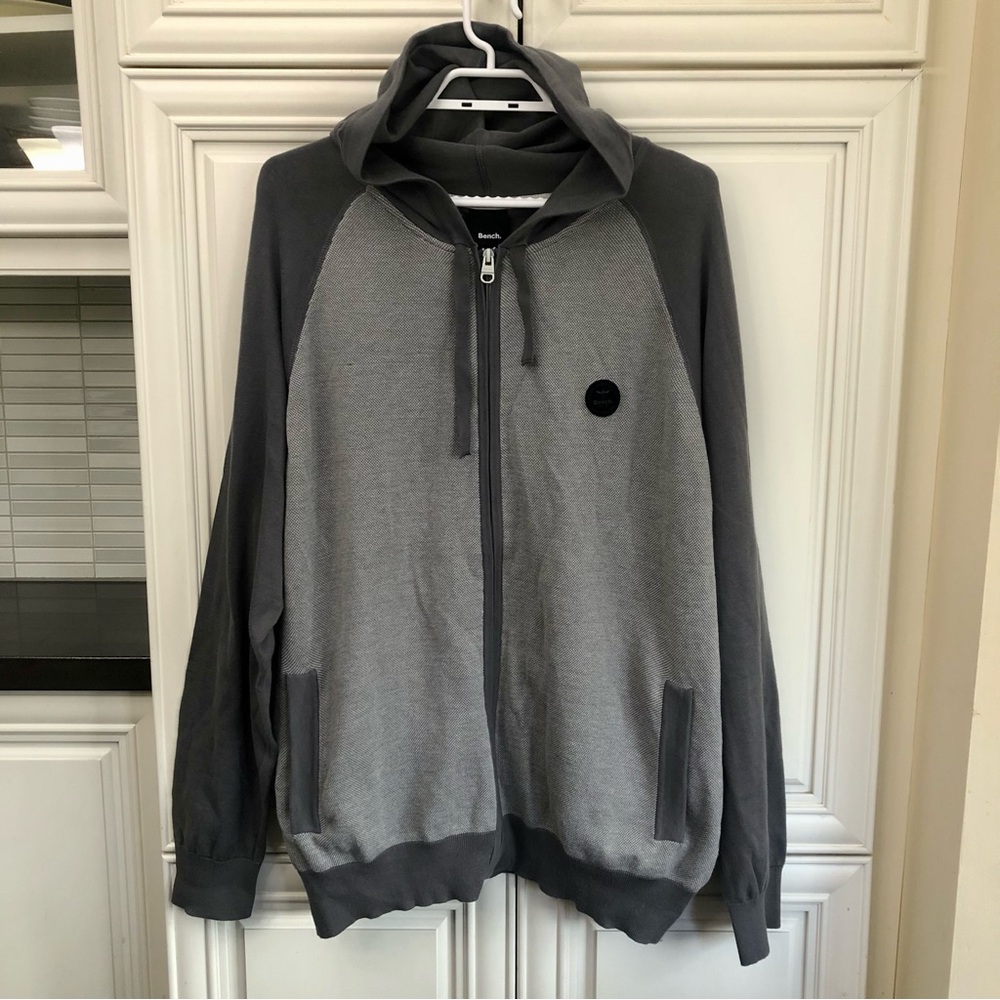 NWT Bench men’s grey zip hoodie